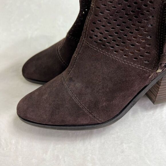 Lucky Brand Brown Ramses Ankle Booties Side Zip Perforated Boots 8 Women - Picture 8 of 9